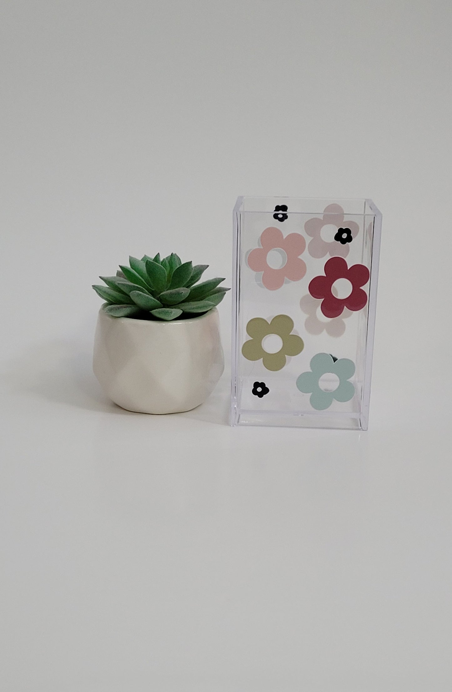 Retro Floral Pencil Holder